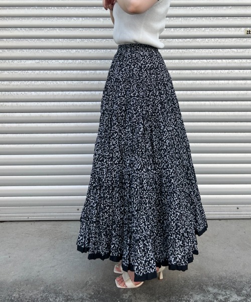 MARIHA（マリハ）の「【MARIHA/マリハ】草原の虹のスカート Spring