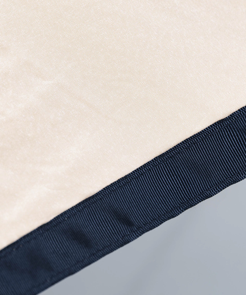 collex（コレックス）の「グログランテープ雨晴兼用折傘（折りたたみ傘・レディース・グレー/キャメル・フリー）」の4枚目の写真