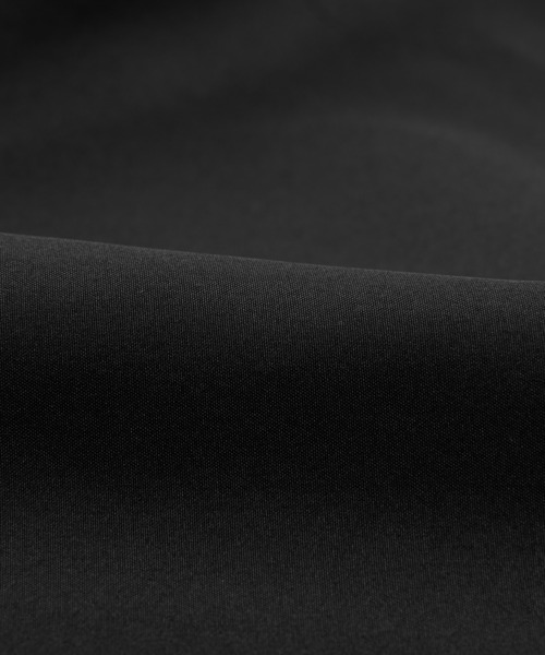 JNBY(ジェーエヌビーワイ)の「Elegant Silk Asymmetrical Top(シャツ/ブラウス・レディース・ブラック・36/38/40)」の7枚目の写真