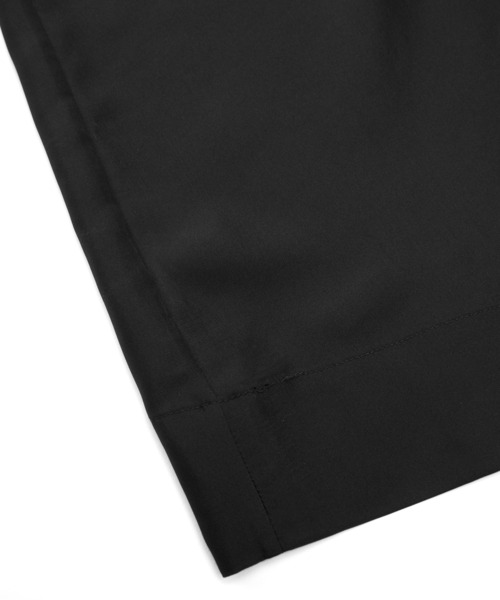 JNBY(ジェーエヌビーワイ)の「Elegant Silk Asymmetrical Top(シャツ/ブラウス・レディース・ブラック・36/38/40)」の10枚目の写真