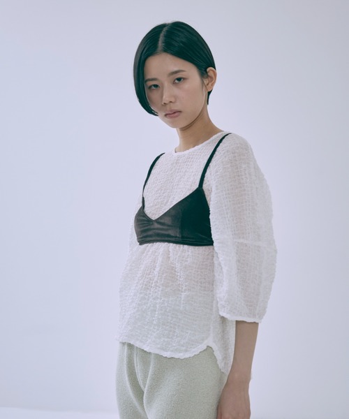 EN NEUME（エンノイム）の「Jacquard Puff Sleeve Top（シャツ/ブラウス・レディース・ブラック/ホワイト/ベージュ・FREE）」の8枚目の写真