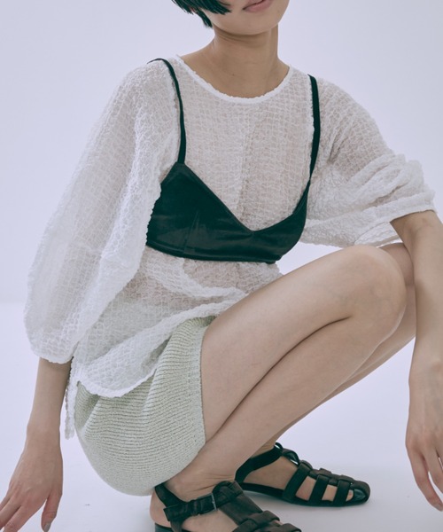 EN NEUME（エンノイム）の「Jacquard Puff Sleeve Top（シャツ/ブラウス・レディース・ブラック/ホワイト/ベージュ・FREE）」の13枚目の写真