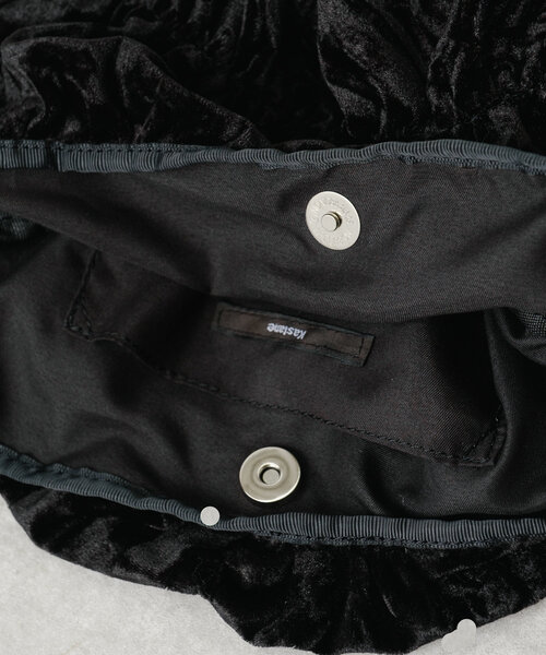 Kastane（カスタネ）の「【4色展開】ベロアシャーリングバッグ（ショルダーバッグ・レディース・グレー/ブラック/ピンク/ブラウン・FREE）」の10枚目の写真