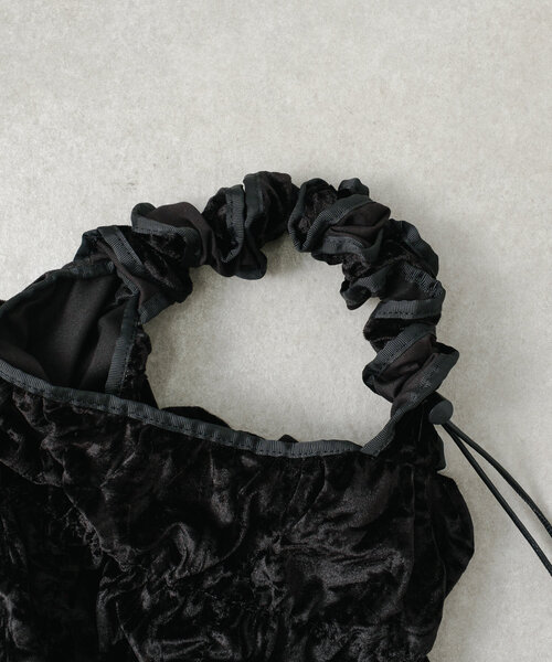 Kastane（カスタネ）の「【4色展開】ベロアシャーリングバッグ（ショルダーバッグ・レディース・グレー/ブラック/ピンク/ブラウン・FREE）」の6枚目の写真