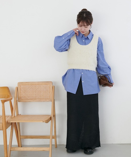 DISCOAT(ディスコート)の「シャギーUネックベスト《WEB限定カラーあり》(ベスト・レディース・アイボリー/チャコールグレー/ブラウン/ネイビー/モカ/キャメル・FREE)」の18枚目の写真