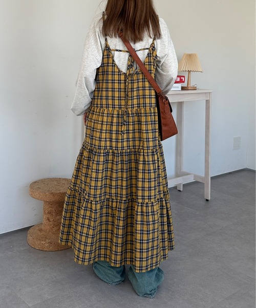 kutir(クティール)の「A/W アソートリボンティアードキャミワンピース(ワンピース・レディース・グリーン/ブラック/イエロー/レッド・FREE)」の20枚目の写真