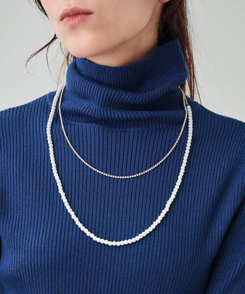 SHOO・LA・RUE（シューラルー）の「【セレモニー】ダイヤレーン・フェイクパール切替ネックレス（ネックレス・レディース・ピンクゴールド/ゴールド/シルバー・00）」の4枚目の写真