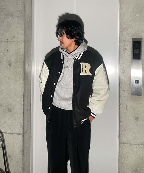 AS KNOW AS plus（アズノゥアズプラス）の「◇バイカラー ワッペンスタジャン（スタジャン・レディース・ベージュ系/ブラック系/ネイビー系・FREE）」の19枚目の写真