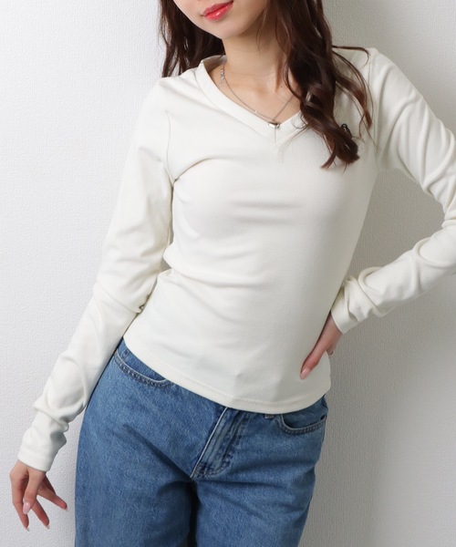 新品　未使用　stina Vネックショート丈ニット（ニット/セーター）｜CHAN ME