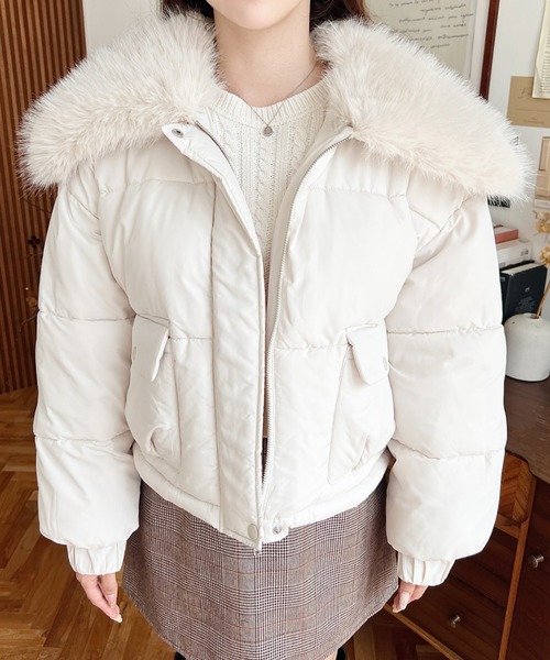 LOULOU select（ルルセレクト）の「ファー付きビックカラーショート丈