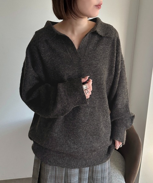 apres jour mignon(アプレジュールミニョン)の「キーネックポロニット【ZOZOTOWN限定アイテム】(ニット/セーター・レディース・マスタード/ブラウン系その他/チャコールグレー・X-LARGE/フリー)」の4枚目の写真