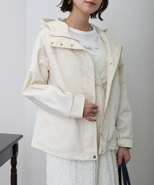 libelle more(リベル モア)の「テフロン加工 E/ツイル マウンテンパーカー(マウンテンパーカー・レディース・ネイビー/オリーブ/グレイッシュベージュ/ブラック/アイボリー・L/M)」の8枚目の写真