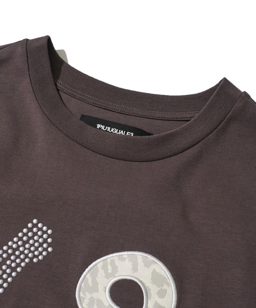 1PIU1UGUALE3  RELAX （ウノピゥウノウグァーレトレ リラックス）の「【1PIU1UGUALE3 RELAX】ラインストーンTシャツ / メタリックロゴTシャツ（Tシャツ/カットソー・メンズ・ホワイト系1/ホワイト系2/グレー系2/ブラック系2/ブラック系1/グレー系1・SMALL/MEDIUM/LARGE/X-LARGE）」の19枚目の写真
