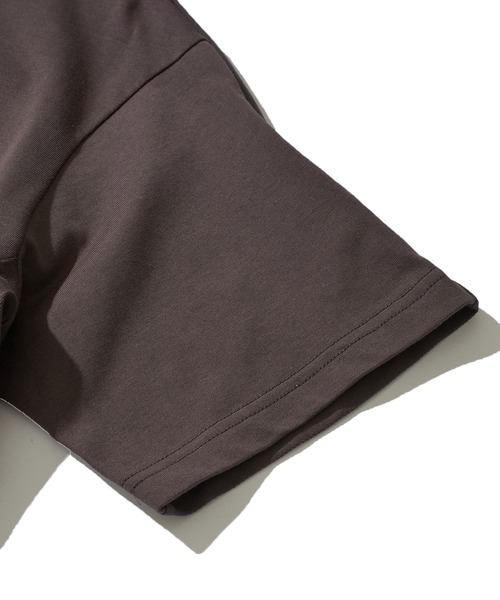 1PIU1UGUALE3  RELAX （ウノピゥウノウグァーレトレ リラックス）の「【1PIU1UGUALE3 RELAX】ラインストーンTシャツ / メタリックロゴTシャツ（Tシャツ/カットソー・メンズ・ホワイト系1/ホワイト系2/グレー系2/ブラック系2/ブラック系1/グレー系1・SMALL/MEDIUM/LARGE/X-LARGE）」の22枚目の写真