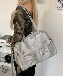 lilful | 【A4収納可能！】マルチポケット ヴィンテージ風 アイレットベルトショルダーバック(ショルダーバッグ)