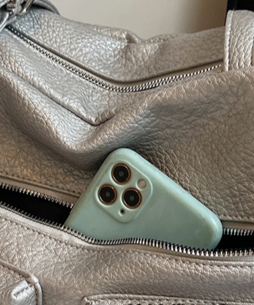 lilful(リルフル)の「【A4収納可能!】マルチポケット ヴィンテージ風 アイレットベルトショルダーバック(ショルダーバッグ・レディース・ブラック/グレー・F)」の22枚目の写真