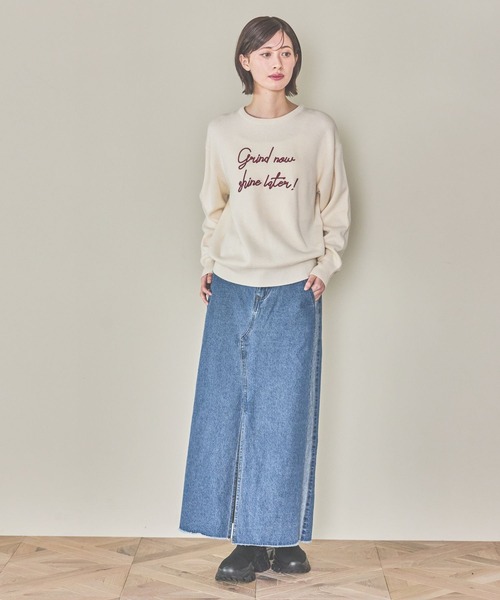 LAKOLE（ラコレ）の「刺繍ロゴニットプルオーバー / 289668（ニット/セーター・レディース・チャコールグレー/オレンジ/ライトグリーン/アイボリー・FREE）」の7枚目の写真