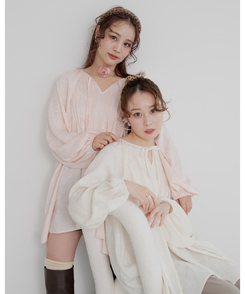 JUMELLE（ジュメロ）の「【25/SS新作】pin tuck tunic shirt（シャツ/ブラウス・レディース・ピンク/アイボリー・FREE）」の5枚目の写真