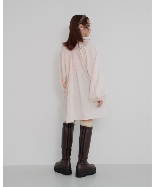 JUMELLE（ジュメロ）の「【25/SS新作】pin tuck tunic shirt（シャツ/ブラウス・レディース・ピンク/アイボリー・FREE）」の10枚目の写真