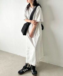 Gerry Cosby（ジェリーコスビー）の「GERRY cosby(ジェリーコスビー)/別注 半袖 ワッペン マキシ ロング 膝下 Tシャツワンピース（シャツワンピース）」