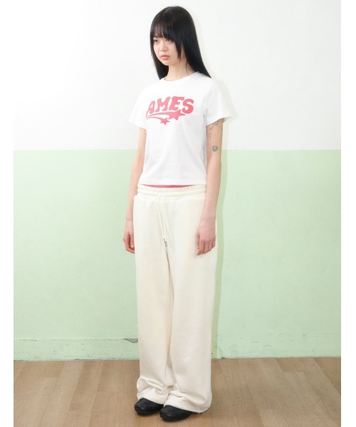 AMESWORLDWIDE（アメスワールドワイド）の「A'GEM/9 × .kom 『AMESWORLDWIDE/アメスワールドワイド』NEW AMES LOGO TEE /ニューアメスロゴTEE（Tシャツ/カットソー・レディース・イエロー/ブラック/ホワイト・L/S）」の6枚目の写真