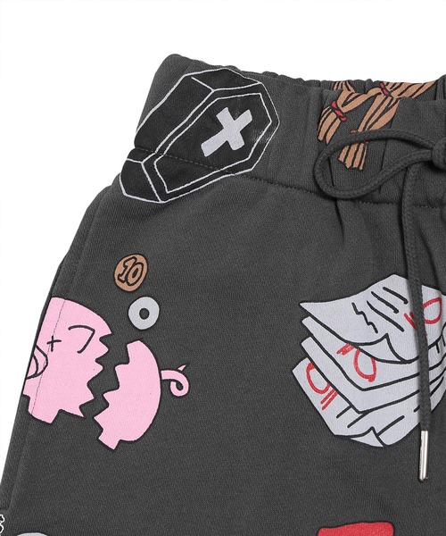 PUNYUS(プニュズ)の「天国と地獄総柄スウェットショーパン(スウェットパンツ・レディース・ホワイト/スミクロ・1/2/4/3)」の20枚目の写真