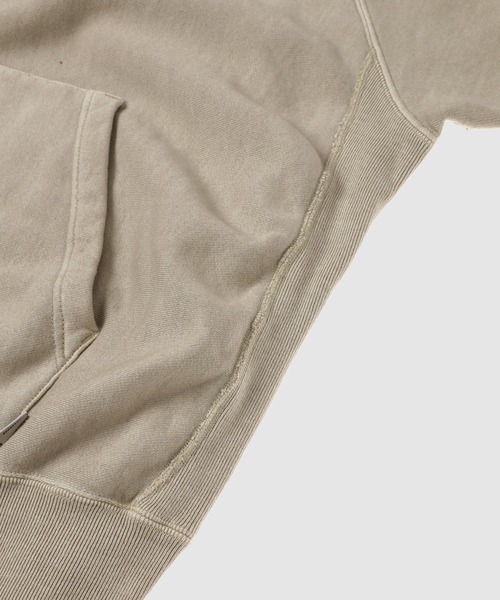 SUGARHILL(シュガーヒル)の「PIGMENT DYE HOODIE(パーカー・メンズ・パープル系その他/ベージュ系その他・2)」の4枚目の写真