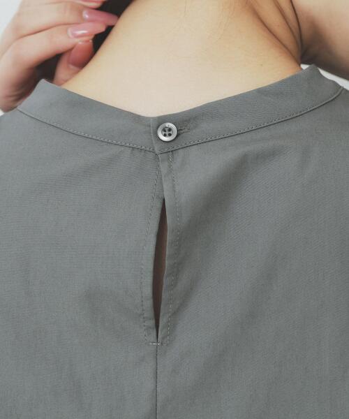 index（インデックス）の「コサージュ付きタックパフブラウス【洗濯機洗い可/イージーアイロン】（シャツ/ブラウス・レディース・チャコールグレー/オフホワイト/サックスブルー・40/38/36/42）」の20枚目の写真