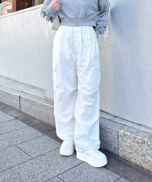 INGNI（イング）の「ニータックカーゴパンツ（カーゴパンツ・レディース・ブラック/カーキ/アイボリー/ピンク/グレー・FREE）」の6枚目の写真