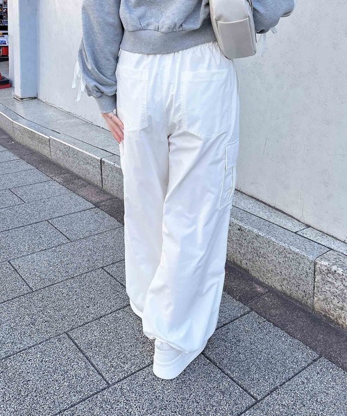 INGNI（イング）の「ニータックカーゴパンツ（カーゴパンツ・レディース・ブラック/カーキ/アイボリー/ピンク/グレー・FREE）」の18枚目の写真