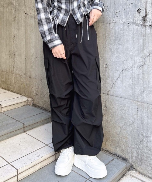 INGNI（イング）の「ニータックカーゴパンツ（カーゴパンツ・レディース・ブラック/カーキ/アイボリー/ピンク/グレー・FREE）」の21枚目の写真