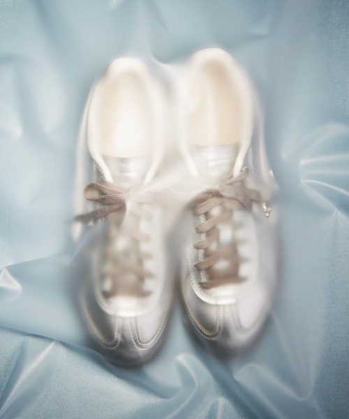 PUMA（プーマ）の「【emmi×PUMA】PALERMO PREMIUM（スニーカー・レディース・シルバー・22.5cm/23cm/23.5cm/24cm/24.5cm/25cm/28.5cm/28cm/27.5cm/27cm/26.5cm/26cm/25.5cm）」の4枚目の写真