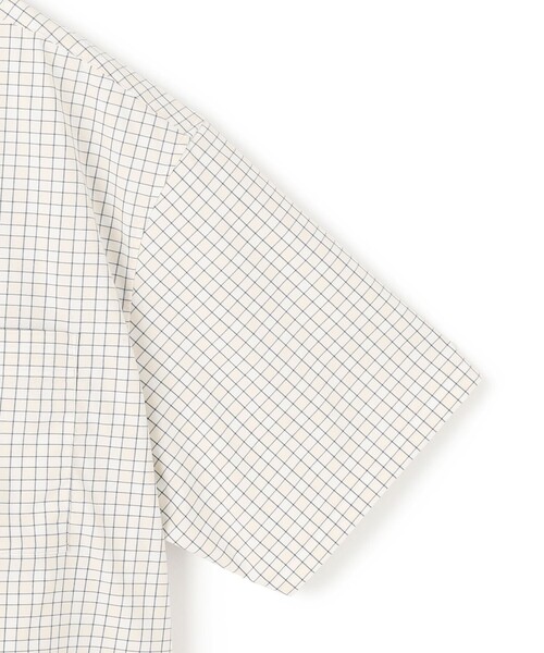 UNFILO(アンフィーロ)の「コットンライク 半袖シャツ(シャツ/ブラウス・メンズ・ブルー系1/ベージュ系3・SMALL/LARGE/MEDIUM/X-LARGE)」の17枚目の写真