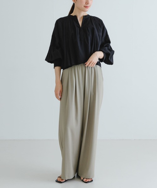 URBAN RESEARCH（アーバンリサーチ）の「コットンボイルタックショートシャツ（シャツ/ブラウス・レディース・オフホワイト/ベージュ/ブラック・FREE）」の16枚目の写真