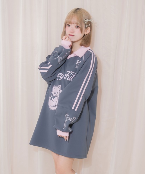 Honey Cinnamon（ハニーシナモン）の「Honey Kitten袖ラインユニフォームトップス（Tシャツ/カットソー・レディース・ブラック/チャコール・FREE）」の2枚目の写真