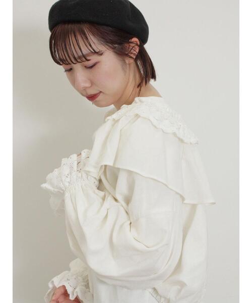 Samansa Mos2（サマンサ モスモス）の「羽織レースフリルブラウス（シャツ/ブラウス・レディース・オフホワイト/チャコールグレー/キナリ・F）」の4枚目の写真