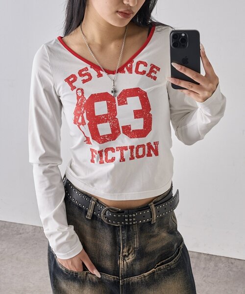 WHO'S WHO gallery(フーズフーギャラリー)の「エリオットVネックロンT(Tシャツ/カットソー・レディース・ブラック/グレー/チャコールグレー/パープル/ホワイト・FREE)」の2枚目の写真