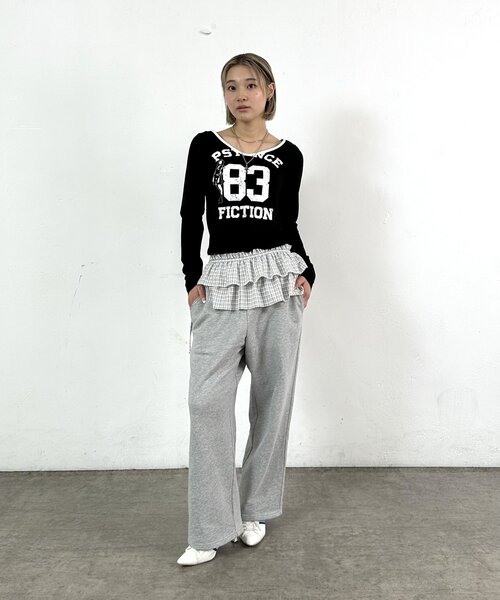 WHO'S WHO gallery(フーズフーギャラリー)の「エリオットVネックロンT(Tシャツ/カットソー・レディース・ブラック/グレー/チャコールグレー/パープル/ホワイト・FREE)」の16枚目の写真