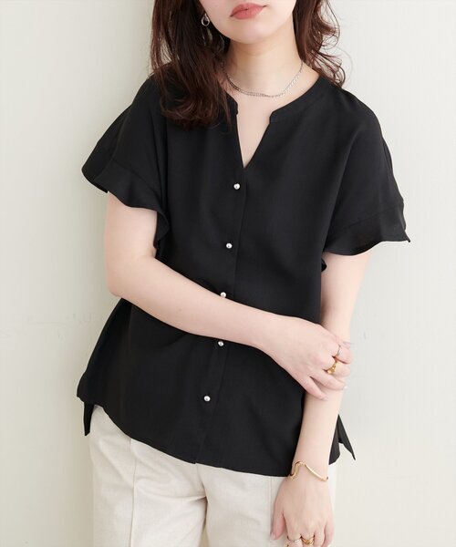 natural couture(ナチュラルクチュール)の「麻調合繊フリル袖ブラウス(シャツ/ブラウス・レディース・ライトベージュ/サックスブルー/ブラック/グレー/ピンク/ミント/ブルー・FREE)」の2枚目の写真