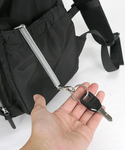 A by MAGASIN DE MODE（エーバイマガジンデモード）の「【A by MAGASIN DE MODE】超軽量！自立型多機能リュック 17ポケット/撥水/A4対応/軽量 SNBD（バックパック/リュック・レディース・グレー/カーキ/ブラック・FREE）」の9枚目の写真