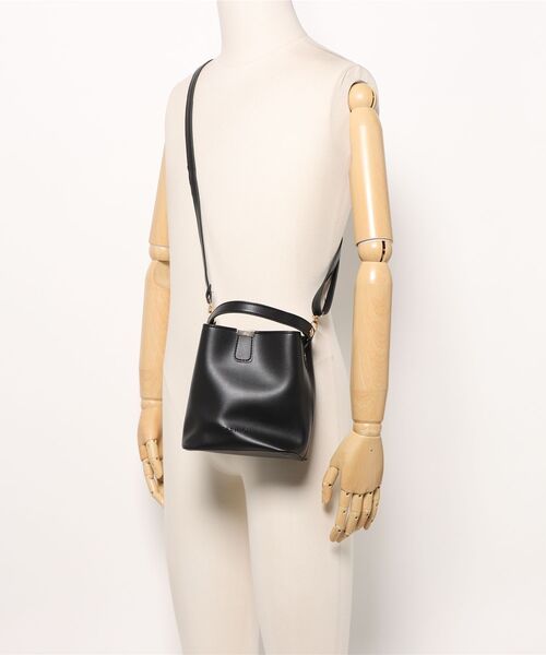 VIBGYOR（ヴィブジョー）の「urbanfemine./2way ショルダーバッグ U7439（ショルダーバッグ・レディース・ブラック/ダークブラウン/ブラウン/ホワイト・FREE）」の5枚目の写真