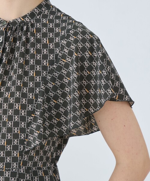 セール】BBタイポグラフィプリント フレアスリーブワンピース