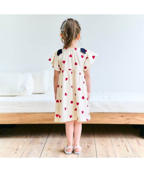 apres les cours(アプレレクール)の「【速乾/接触冷感】肩リボン花びらスリーブヒロインワンピース_ジュニア対応(ワンピース・キッズ・その他3/ブラック/アイボリー・80/90/100/110/120/130/140)」の7枚目の写真