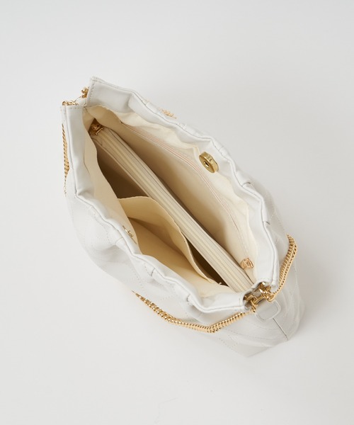 ROYAL PARTY（ロイヤルパーティー）の「オリジナルキルティングチェーントートBAG（トートバッグ・レディース・オフホワイト/ブラック・FREE）」の7枚目の写真