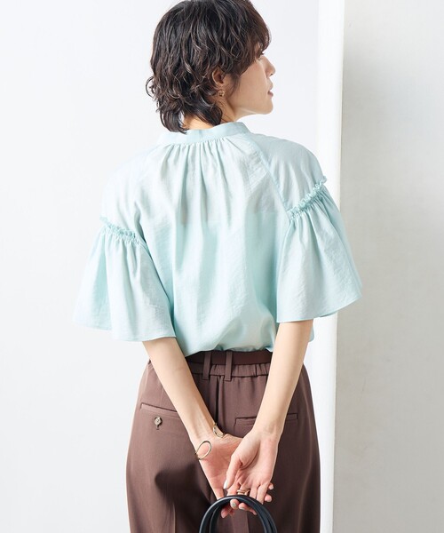 NOLLEY’S Sophi（ノーリーズソフィ）の「シアーフレアスリーブブラウス（シャツ/ブラウス・レディース・ミント/ベージュ/チャコールグレー/ホワイト/ライトブルー・38）」の6枚目の写真