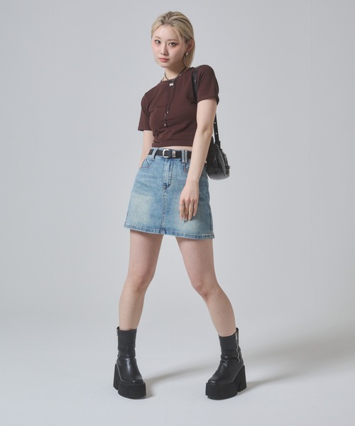 ENVYM(アンビー)の「クロップドベージックTシャツ 半袖(Tシャツ/カットソー・レディース・ホワイト/ブラウン/ブラック・FREE)」の19枚目の写真