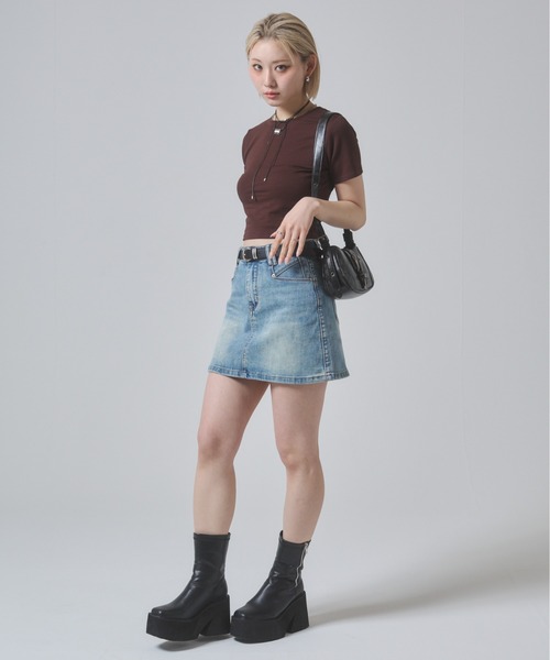 ENVYM(アンビー)の「クロップドベージックTシャツ 半袖(Tシャツ/カットソー・レディース・ホワイト/ブラウン/ブラック・FREE)」の11枚目の写真