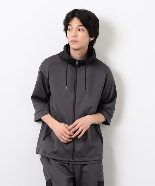 COMME CA ISM（コムサイズム）の「スポーティージャージ 半袖ジップブルゾン（ブルゾン・メンズ・ブラック/チャコール・M/L）」の9枚目の写真