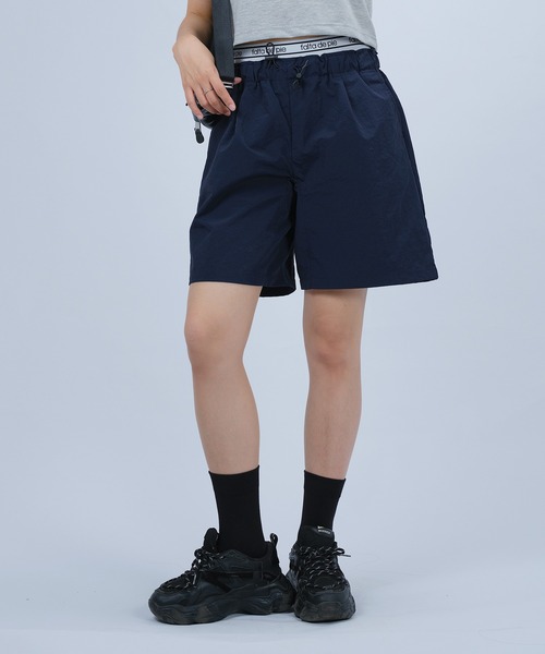DURAS（デュラス）の「ロゴテープナイロンショーツ（その他パンツ・レディース・ブラック/ネイビー/パープル・MEDIUM/SMALL）」の2枚目の写真