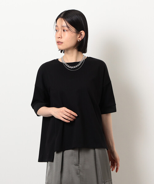 COMME CA ISM(コムサイズム)の「【接触冷感・抗菌防臭】アシンメトリーTシャツ(Tシャツ/カットソー・レディース・ベージュ/ブラック/ライトグレー/チャコール・LARGE/MEDIUM)」の15枚目の写真